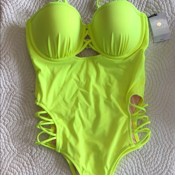 32dd one piece swimsuit